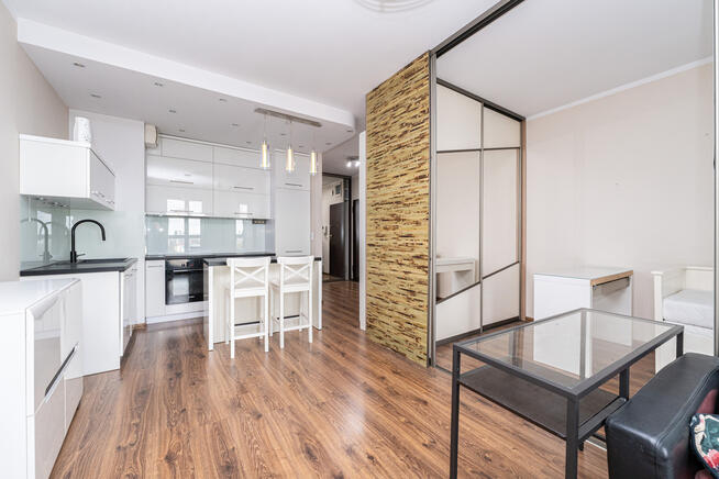 Bez prowizji! Dwa pokoje w ikonicznej lokalizacji