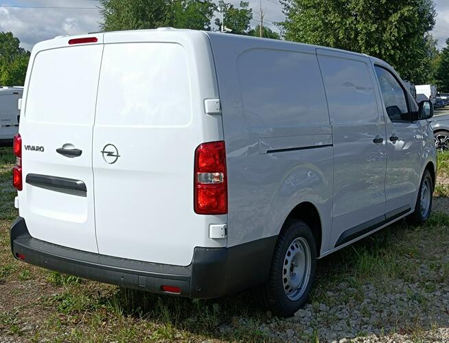 Opel Vivaro Furgon 2.0 144KM EXTRA LONG NA PLACU