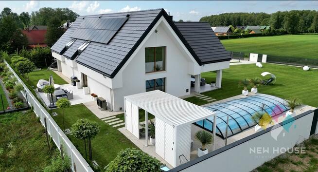 Willa 315 m2 z basenem i widokiem na jezioro