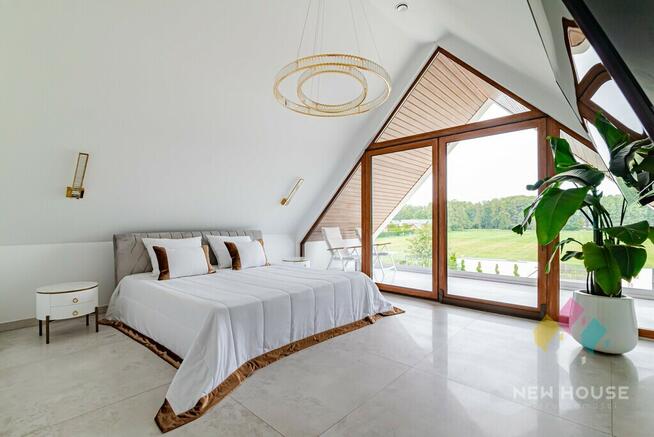 Willa 315 m2 z basenem i widokiem na jezioro