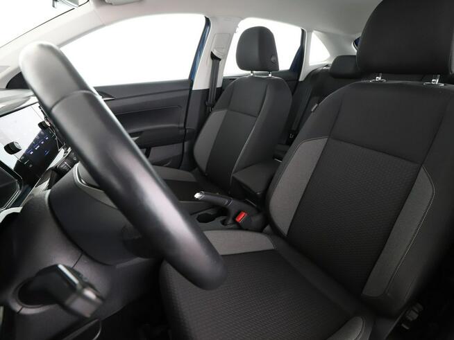 Volkswagen Taigo navi LED klima auto virtual cocpit czujniki parkowania