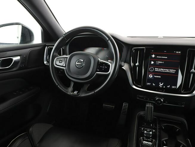 Volvo V60 PHEV 4x4 skóra/alcantara full LED panorama navi kamery