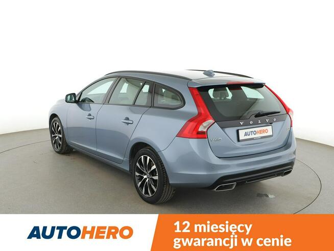 Volvo V60 FV23 2.0D Linje Svart Klimatyzacja Tempomat Nawigacja Skóra TFT Kamera