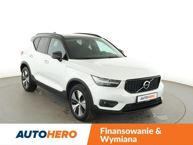 Volvo XC 40 FV23% R-Design 261KM Automat Navi Kamera cofania Klimatyzacja Podgrzew