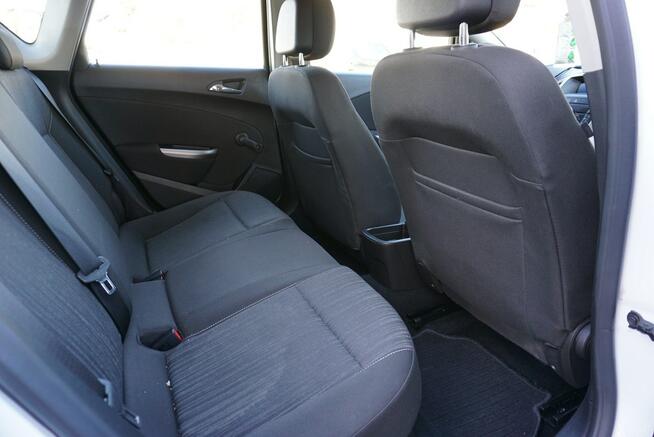 Opel Astra zarejestrowany, ubezpieczony