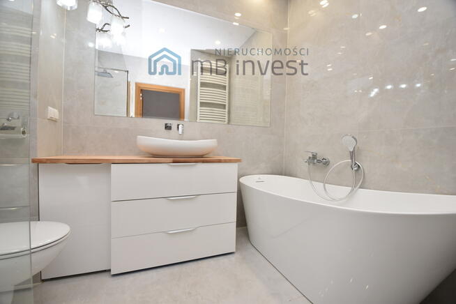 Apartament Nadmorski Dwór+miejsce w hali garażowej