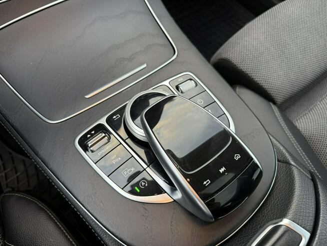 E 400 4-Matic 9G-TRONIC, Panorama, FV!