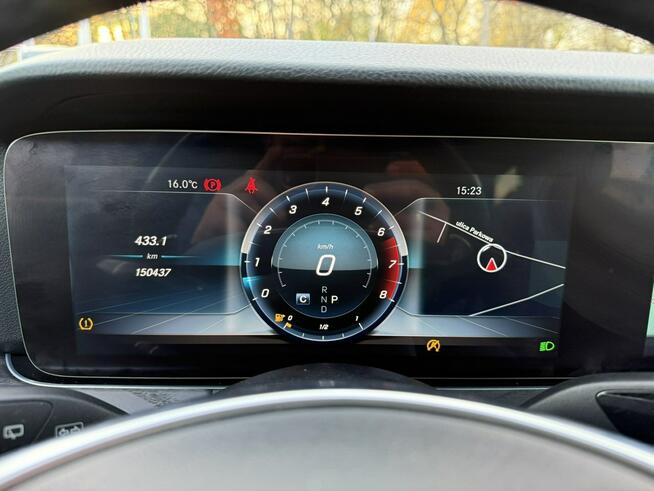 E 400 4-Matic 9G-TRONIC, Panorama, FV!