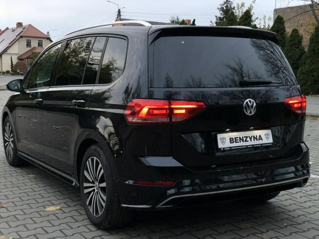 Volkswagen Touran R-line 2019r 1.5 TSI benzyna 150KM 7 osób PDC ACC Hak Niski przebieg