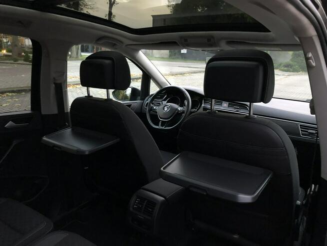 Volkswagen Touran R-line 2019r 1.5 TSI benzyna 150KM 7 osób PDC ACC Hak Niski przebieg
