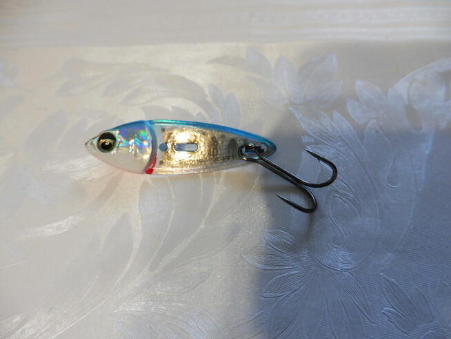 Cykada Savage Gear Blade Minnow 5cm 11g Blue Pink Smolt