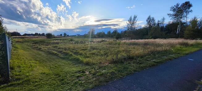 Działka w atrakcyjnej lokalizacji - blisko wszystko!