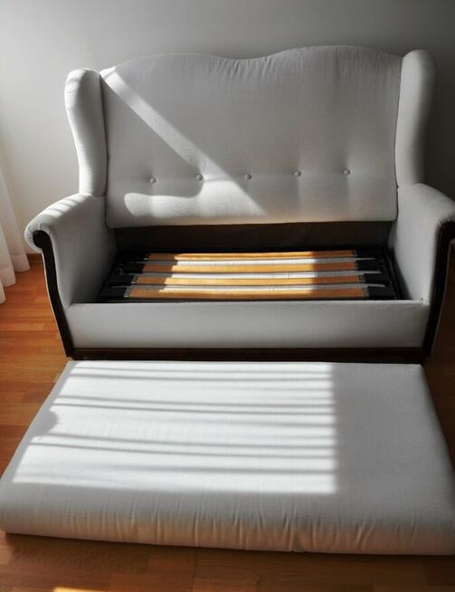 Sofa 2 os. z funkcją rozkładania i puf RADPOL
