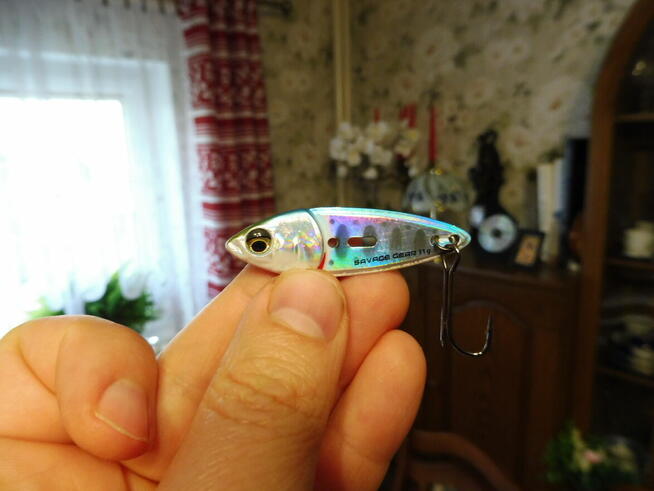 Cykada Savage Gear Blade Minnow 5cm 11g Blue Pink Smolt