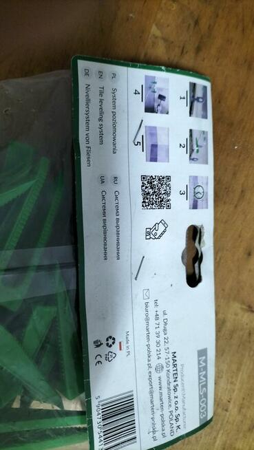 System do poziomowania płytek.