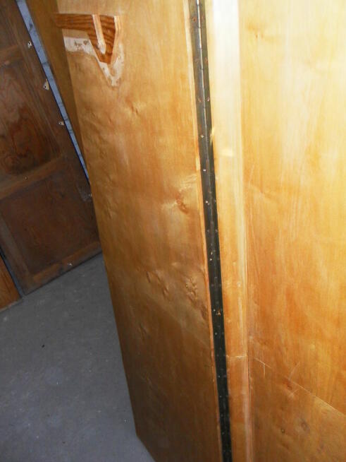 Szafa trzydrzwiowa złota brzoza lata 50