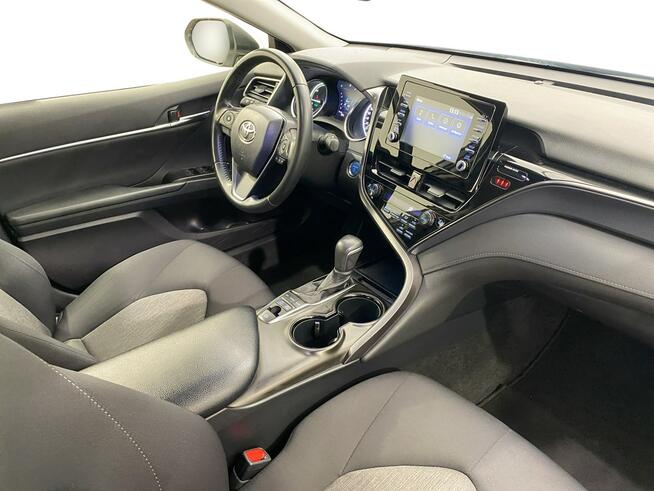 Toyota Camry 2.5 Hybrid Comfort CVT Sedan