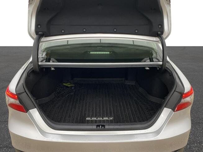 Toyota Camry 2.5 Hybrid Comfort CVT Sedan