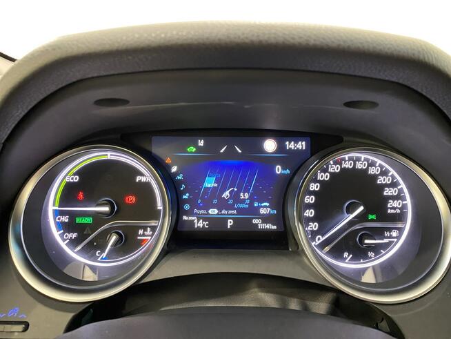 Toyota Camry 2.5 Hybrid Comfort CVT Sedan