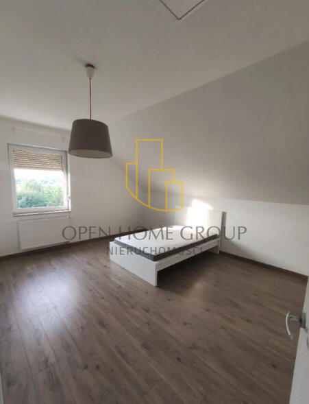 Mokronos Górny, dom bliźniak 160 m2 5 pokoi, garaż