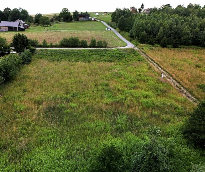 Działka budowlana pod lasem – 1730m2, WZ, prąd