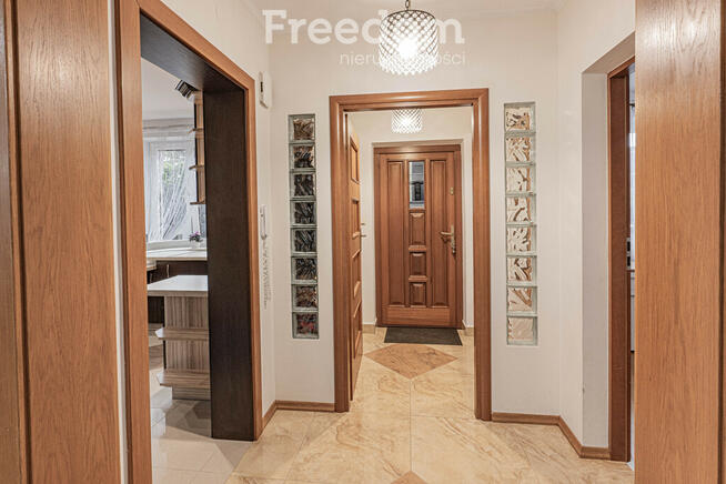 Dom bliźniak 178 m², garaż, bardzo dobry stan