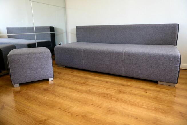 Sofa rozkładana + pufa - funkcja narożnika
