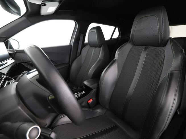 Peugeot 2008 GT czarny dach navi kamera virtual auto klima
