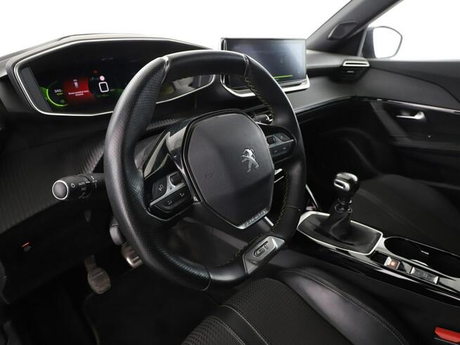 Peugeot 2008 GT czarny dach navi kamera virtual auto klima
