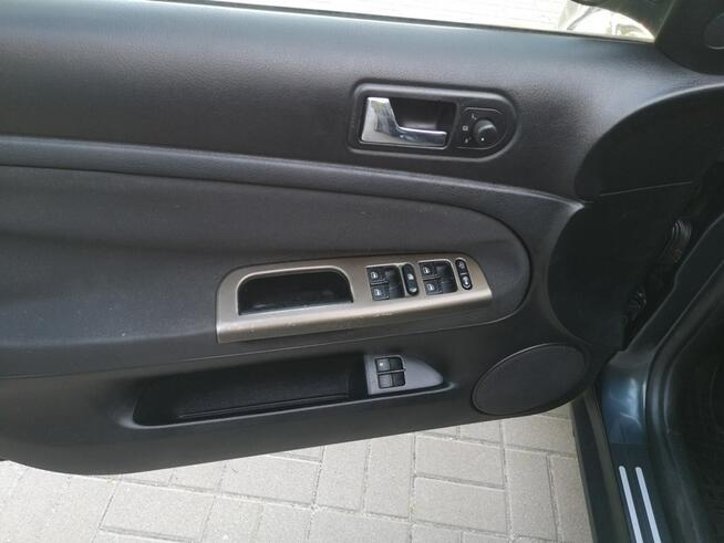 Volkswagen Passat 1.9TDI 131KM Klimatronic Elektryka El.Pog . Lusterka Hak Spowadzony