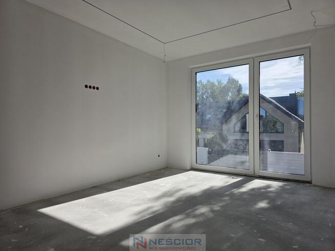Segment narożny 140 m² w stanie deweloperskim | Garaż w bryle