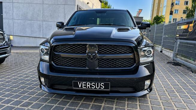 5.7HEMI Ram Box Kam cofania Wentyle Alpine Grzana kierownica Fv 23%