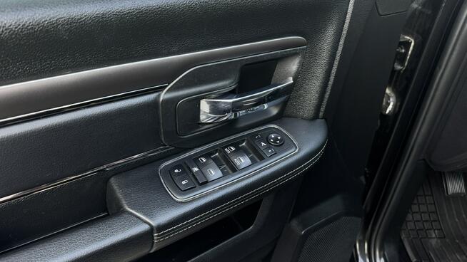 5.7HEMI Ram Box Kam cofania Wentyle Alpine Grzana kierownica Fv 23%