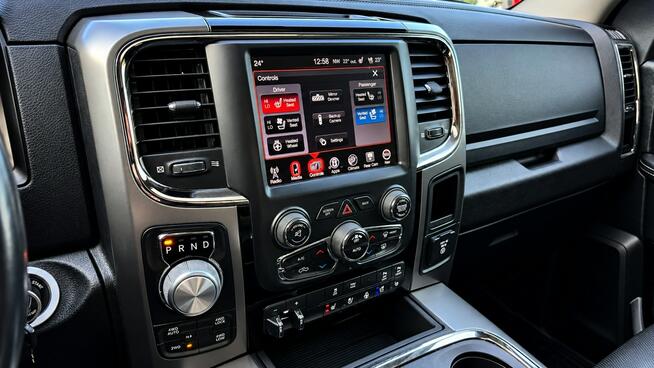 5.7HEMI Ram Box Kam cofania Wentyle Alpine Grzana kierownica Fv 23%