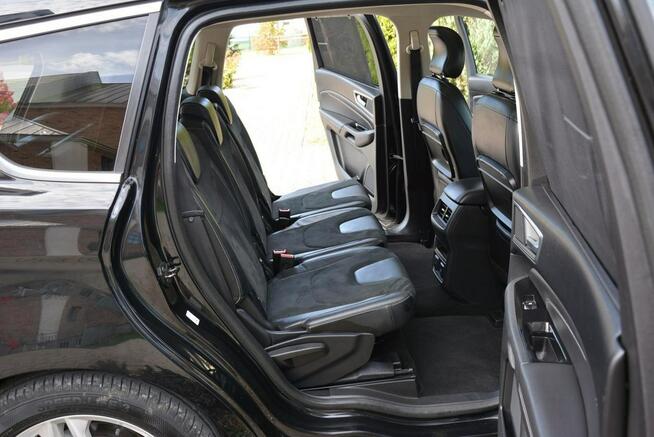 Ford S-Max 7-foteli Full Led Radar Navi Sķóry Panorama Convers 2xParkt Alu18
