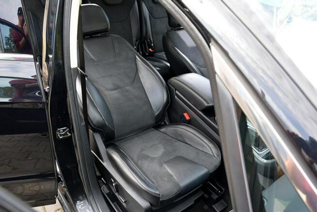 Ford S-Max 7-foteli Full Led Radar Navi Sķóry Panorama Convers 2xParkt Alu18