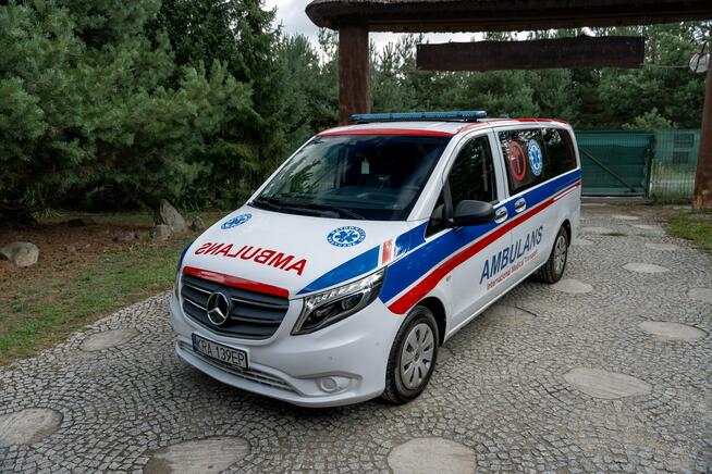 Mercedes Vito Karetka / Pojazd Sanitarny / Zadbany / Niski Przebieg / Ważne OC / FV