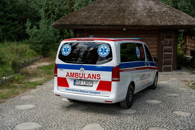 Mercedes Vito Karetka / Pojazd Sanitarny / Zadbany / Niski Przebieg / Ważne OC / FV
