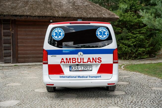 Mercedes Vito Karetka / Pojazd Sanitarny / Zadbany / Niski Przebieg / Ważne OC / FV