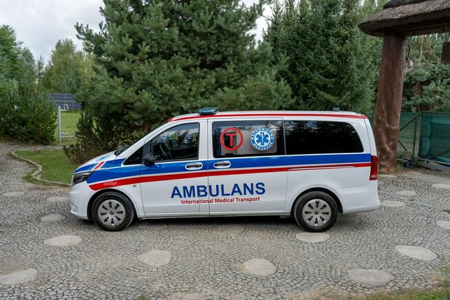 Mercedes Vito Karetka / Pojazd Sanitarny / Zadbany / Niski Przebieg / Ważne OC / FV