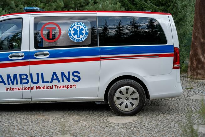 Mercedes Vito Karetka / Pojazd Sanitarny / Zadbany / Niski Przebieg / Ważne OC / FV