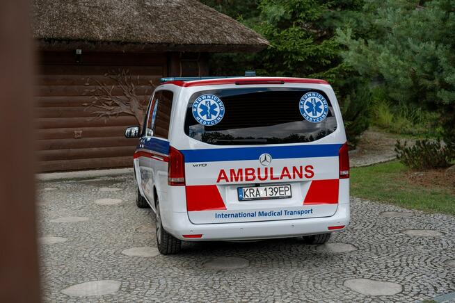 Mercedes Vito Karetka / Pojazd Sanitarny / Zadbany / Niski Przebieg / Ważne OC / FV