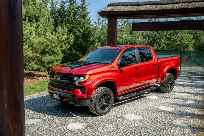 Chevrolet Silverado K1500 4WD LT / 5.3L V8 355KM / Pakiet Z71 / 2025r / PL MENU / FV