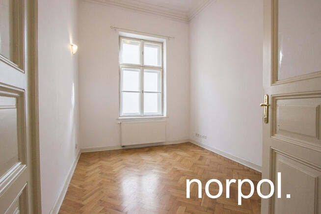 Mieszkanie 230m2, 6 pokoi, 3 łazienki, przy Plantach, Stare Miasto, Kraków