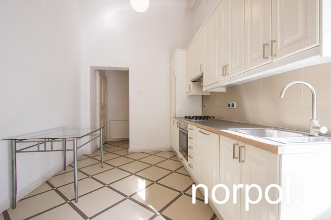 Mieszkanie 230m2, 6 pokoi, 3 łazienki, przy Plantach, Stare Miasto, Kraków