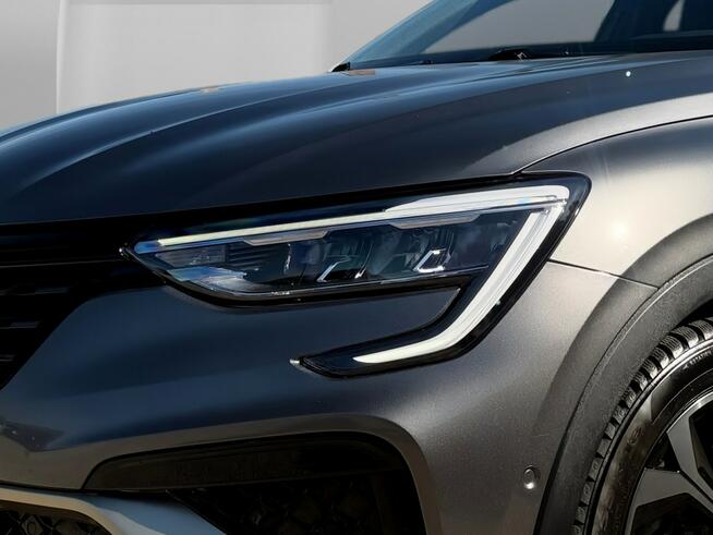 Renault Arkana RS line skora NAWI kamera BLIS grzane fotele i kierownica BOSSE hak