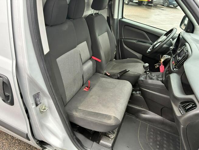 Fiat Doblo 1.4Tjet/120KM /3 osobowy/139 tys km /2021 r/Nowym LPG /
