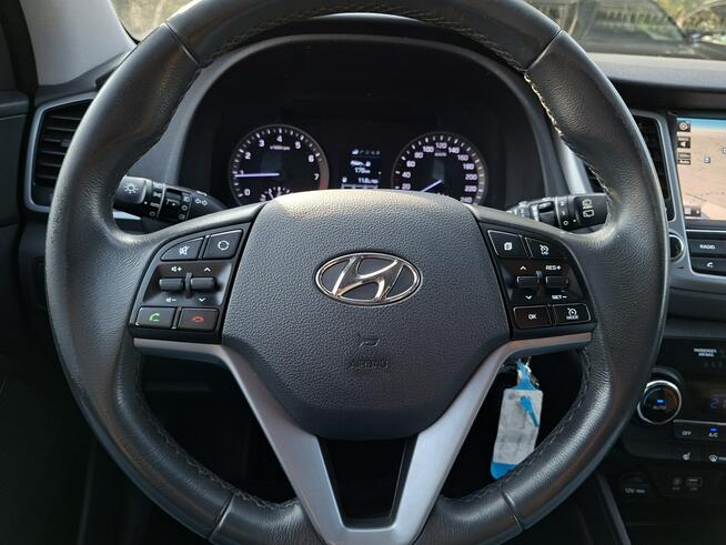 Hyundai Tucson Klimatronic 2-stref, Podgrz. fotele, Hak, PDC, Kamera cofania, Navi