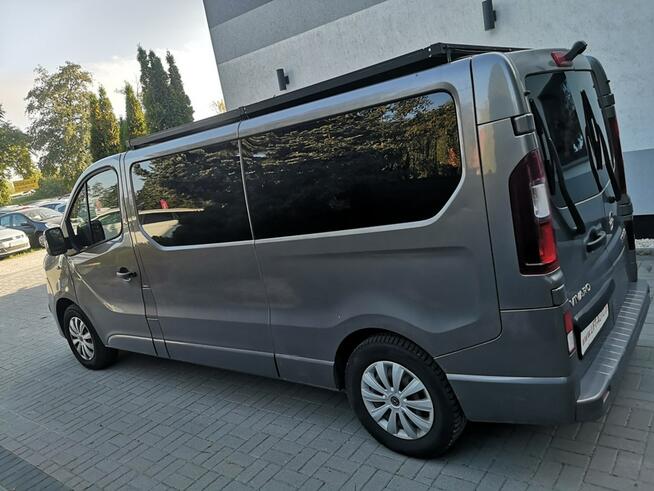 Opel Vivaro 1.6CDTI 125KM Klima Navi Temp Parktronic Kamera 9 osobowy Mini Kamper
