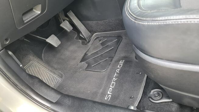 Kia Sportage 2.0 163KM # L # NAVI # Skóra # Climatronic # Parktronic # ZADBANA